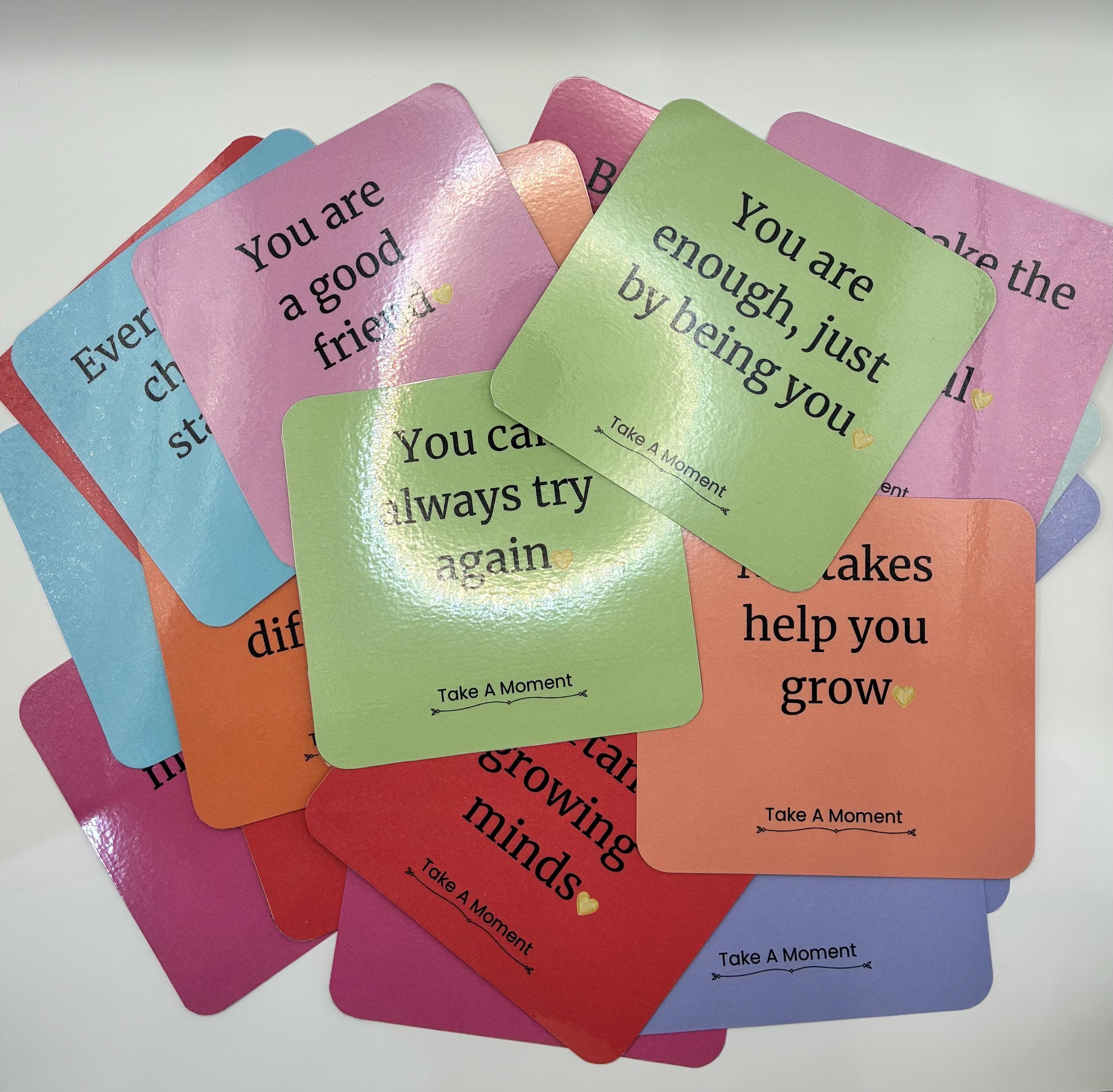 Little Hearts Motivational Card Set – 30 Daily Affirmations with Display Easel